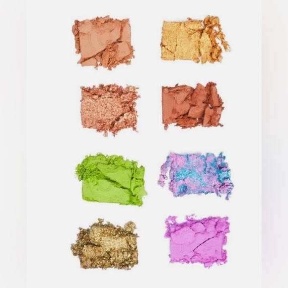 NIB Monster Inc Beauty Bundle - Picture 9 of 11